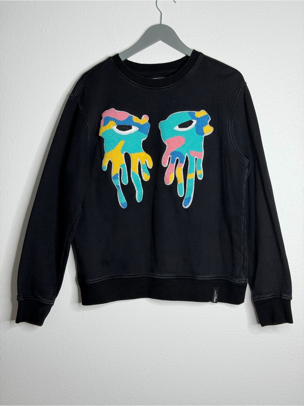 Roku Unisex Studio God Will Rise Dripping Eyes Crew Neck Sweater, SIZE Large